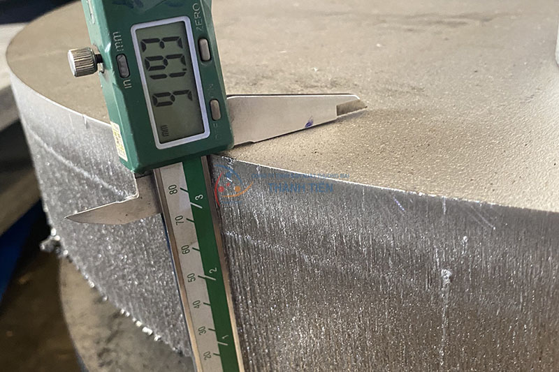 Dịch vụ cắt thép đến 70mm, cắt inox đến 100mm tại Thành Tiến