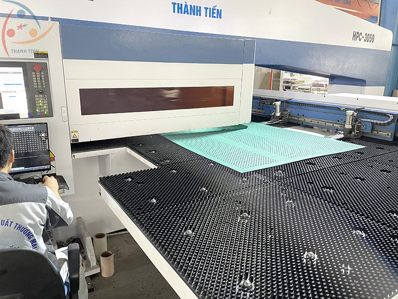 Đột dập Thành Tiến Đột dập tại Thành Tiến