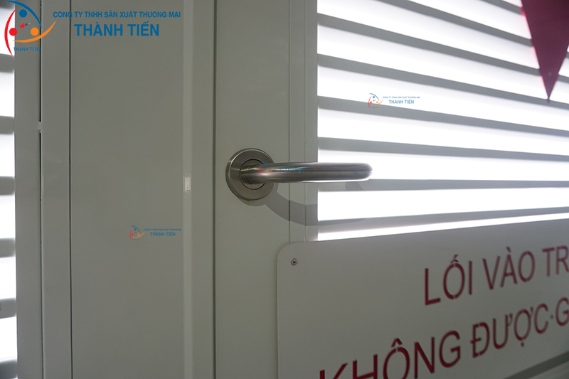 Các loại cửa chớp theo vật liệu phổ biến hiện nay