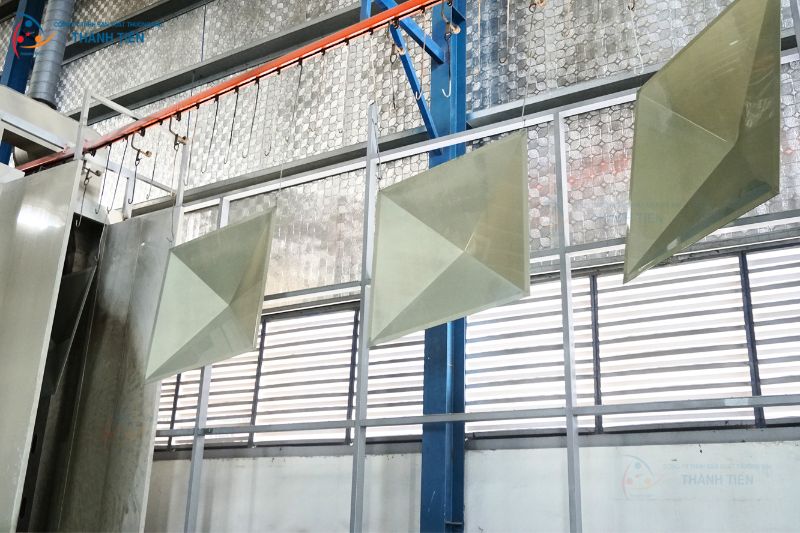 lam chắn nắng nhôm cnc