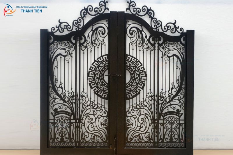 mẫu cửa cổng CNC đẹp, sang trọng