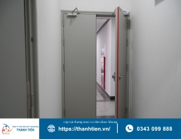 So sánh cửa thép chống cháy với cửa inox chống cháy chi tiết từ A-Z